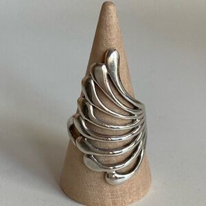 Elegant Sterling Silver Women's Ring